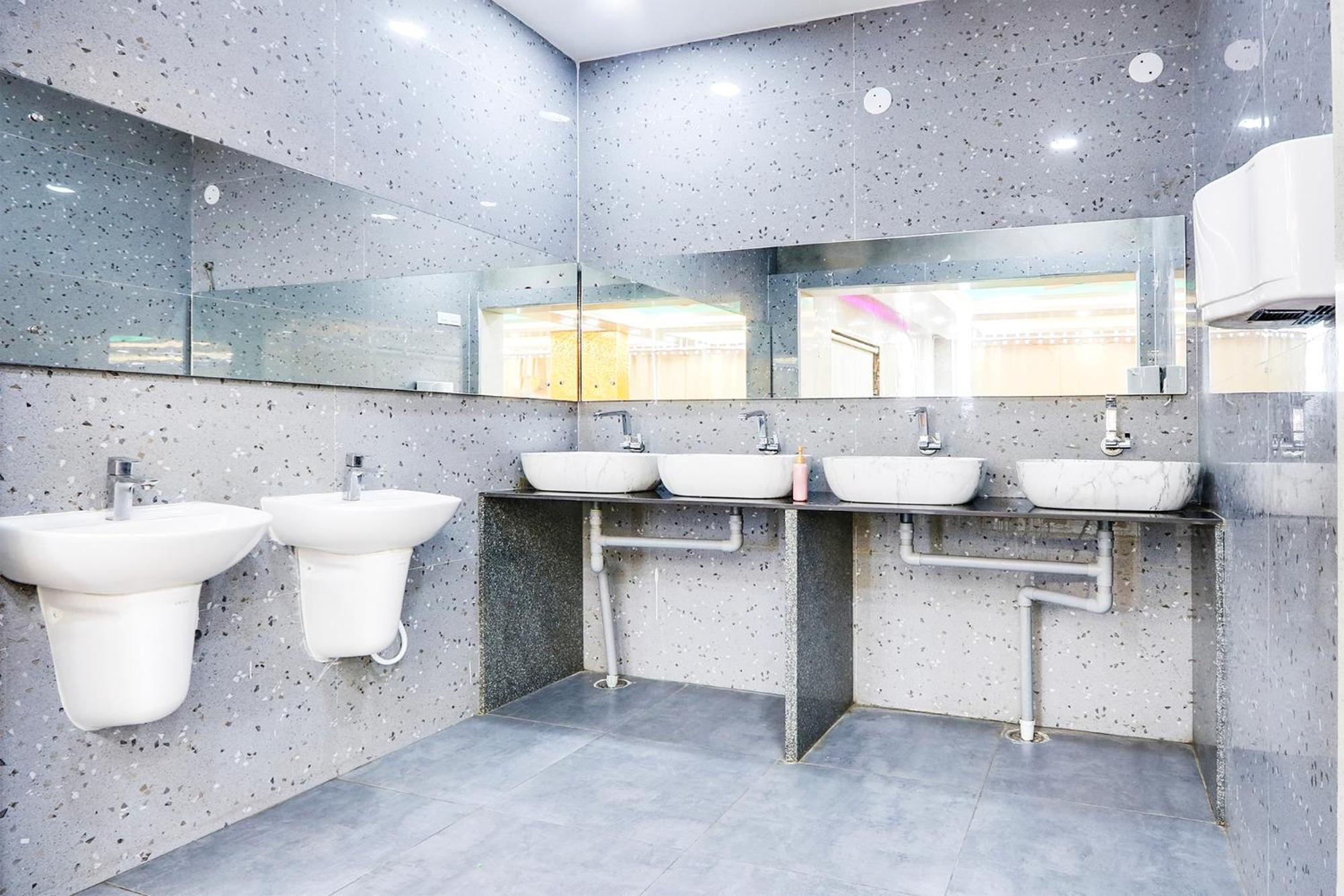 Fabhotel Prime Ravila Grand Hajdarabad Zewnętrze zdjęcie
